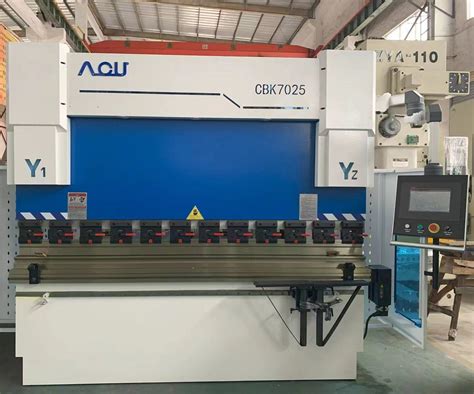 250ton/3200mm cnc tandem bending machine with da-58t|CNC hydraulic bending machine with DA.